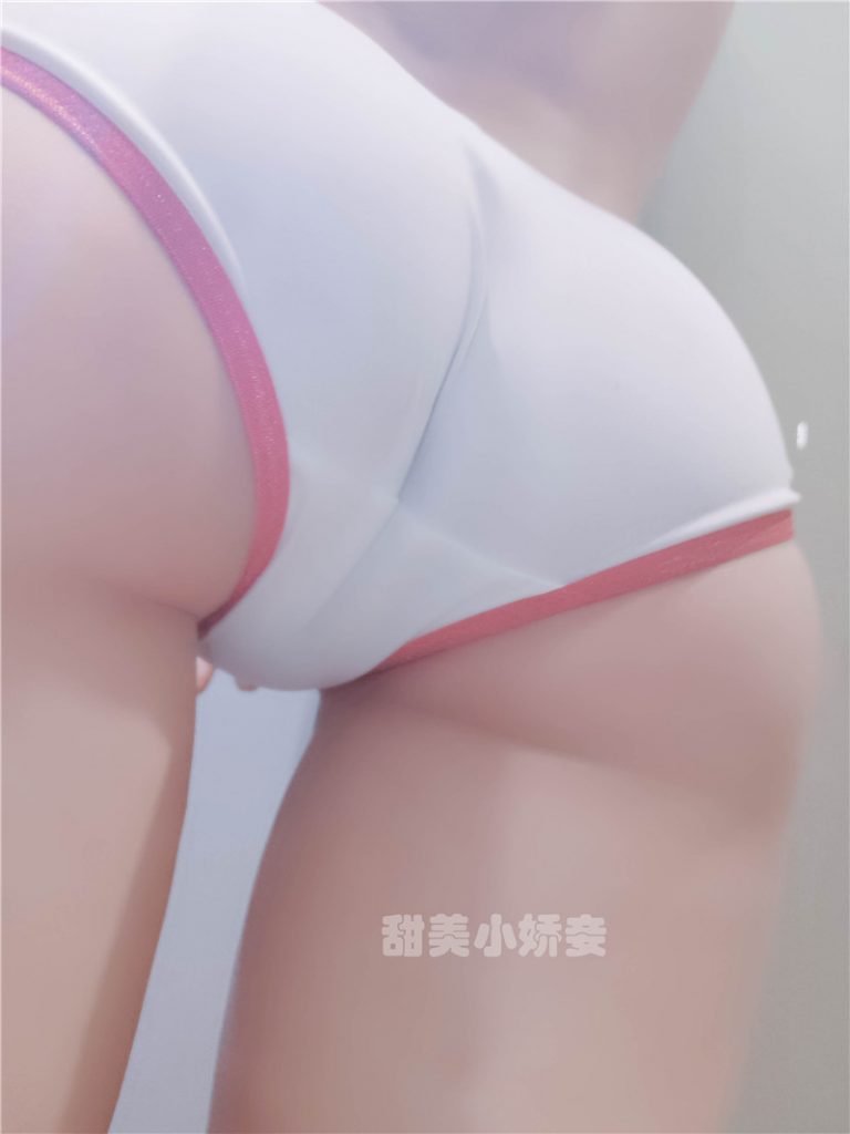 沈嬌嬌(甜美小嬌妾)之白色盤扣泳衣（41P/4V/311MB） COSPLAY-第4張