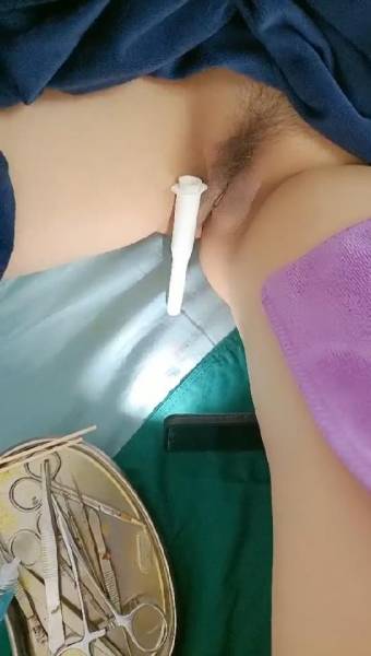 整形美容会所天津极品一线天医师偸拍给18岁的姑娘处女膜修复术【1V410m】【百度云】 – 11