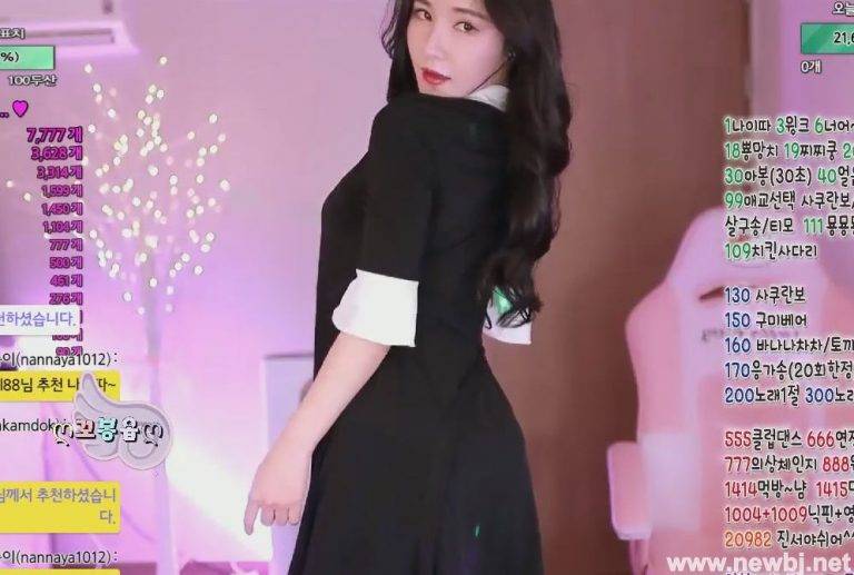 韩国女主播 青草 3.24性感热舞 【1.28G】