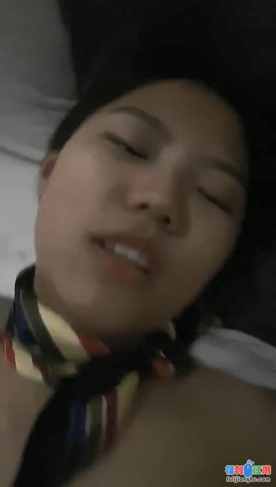 实录上空姐， 有些害羞，视频有点短[1V85M度盘]