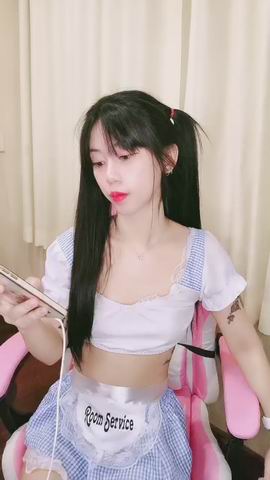 满背纹身极品双马尾萌妹反差感极强舔吸大屌后入猛操 图01