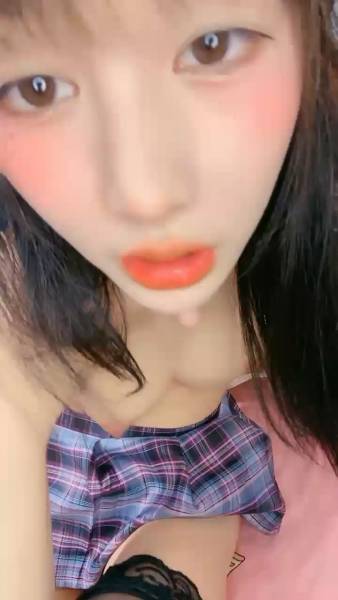 重磅！校花终于被干了~【软绵绵呀】长腿[1V 264M 百度云]