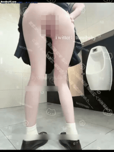 推特 Tu酱 极品福利姬 在男厕里露出紫薇 高速抽插潮吹 图 03