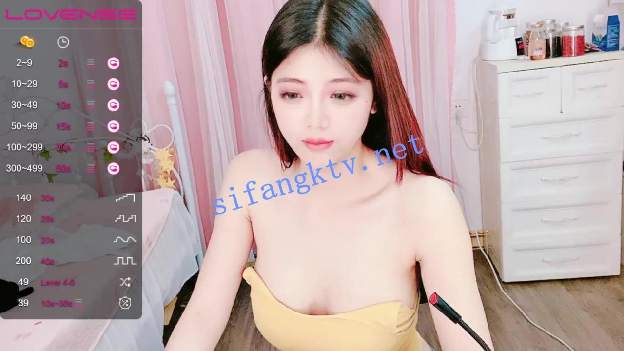 ❤❤❤终于录到千里挑一的高端女神 amy-Si 完美尤物自慰 图 03