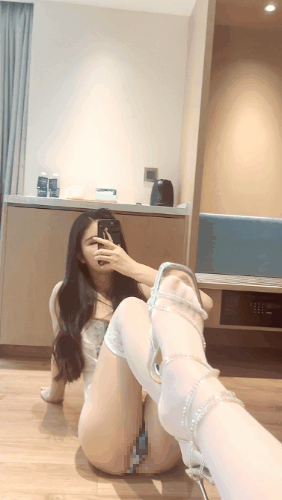✨秀人网 雪糕CiCi✨美女模特 极致诱惑 漏三点私拍视频! 图 05