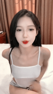 网红脸校花女神下海 不纯学妹 道具疯狂抽插~是男人都爱~ 图 01