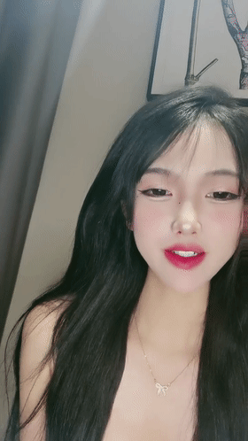 ❤♡看着都流口水~100%受不了~ 小楚歌 全裸跳舞~扒穴好嫩 图 01