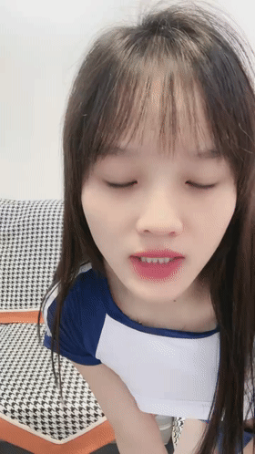 ❤♡~哇~新人校花~ 04年小祖宗 揉穴高潮~自慰上瘾~100%心动 图 02