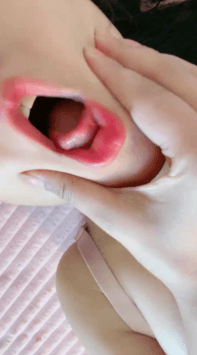 ♆ 晞晞宝贝 打飞机推荐!疯狂甩奶~道具自慰~淫水狂喷~ 图 01