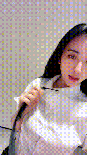 兄弟们!明星级御姐!性感到爆炸~ 淘淘 全裸骚舞!秒射~ 图 01