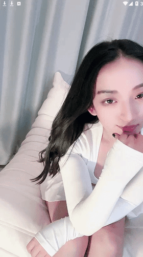 ██绿播女神,初下海! 你的猪来了 女神居然自慰喷了 图 02