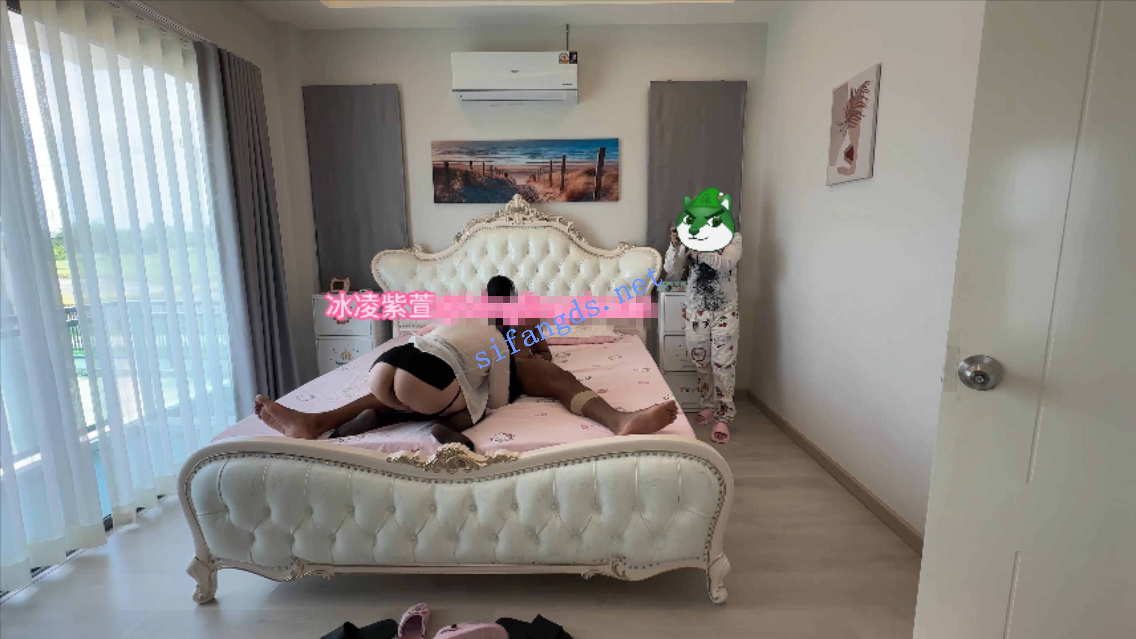 极品绿帽媚黑萝莉淫妻 冰凌紫萱 最新大老黑第三视角 图 10