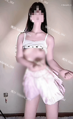 推特极品COS嫩妹 妲己不会喘 12月VIP裸舞 无毛嫩穴插入喷水 图 09
