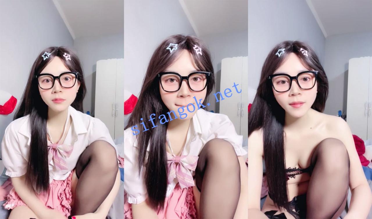 $甜美白净校花~ 06女大奶糖 古灵精怪 宝藏女孩~跳蛋自慰 图 01