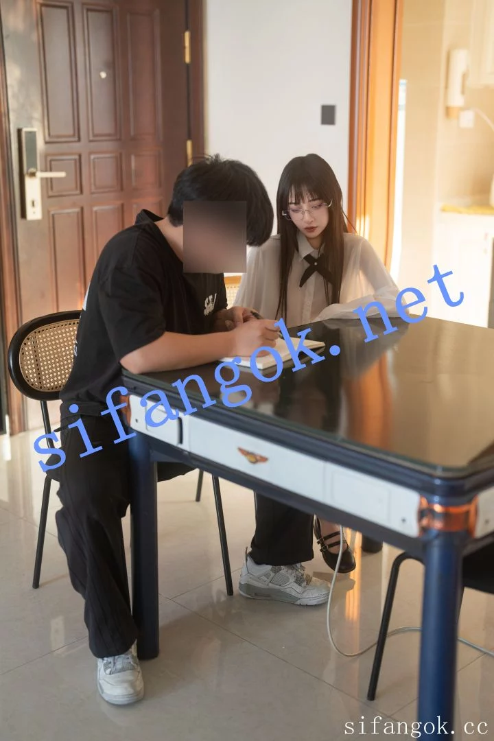 ஐ希威社ஐ红模茂木希子&璐璐 双人大尺度私拍 家教与后妈