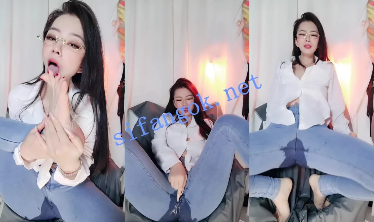⚡20小时核弹！【奈雪】逆天长腿女神吃脚~尿裤子~震撼眼球~
