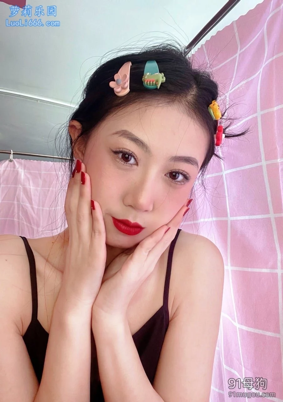泄密 上海颜值御姐郭容卉+台州傻白甜林宜 长春方冰欣等 图 01