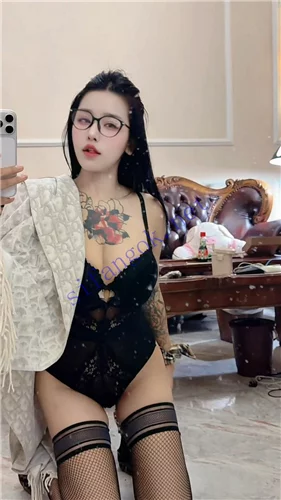 抖音超美纹身妹 妮娜/火火 露点福利 高级网红脸反差诱惑 图 17